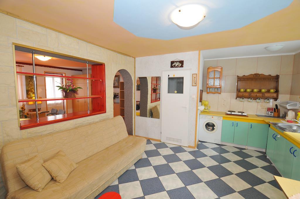 Osrodek Wczasowy Domino Bis Apartment Dzwirzyno Phòng bức ảnh