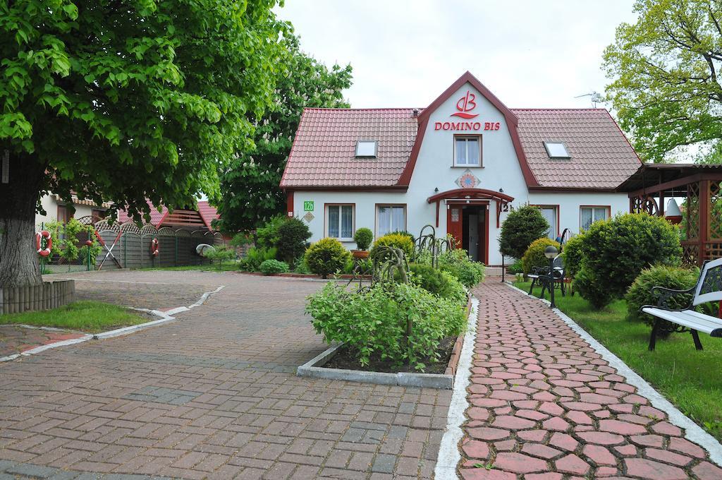 Osrodek Wczasowy Domino Bis Apartment Dzwirzyno Ngoại thất bức ảnh
