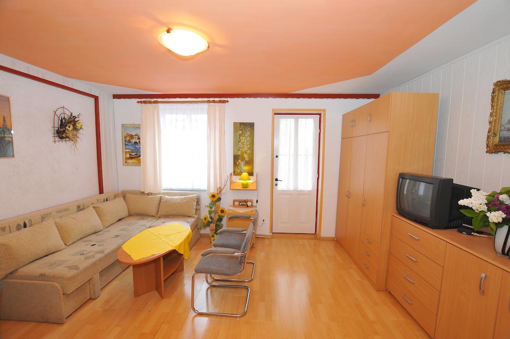 Osrodek Wczasowy Domino Bis Apartment Dzwirzyno Phòng bức ảnh