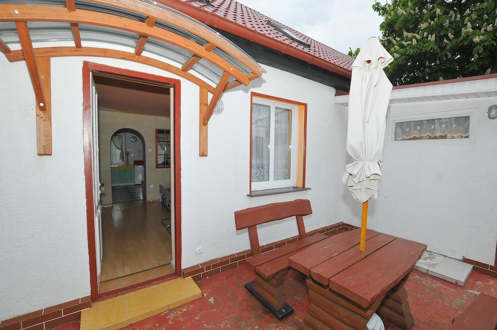 Osrodek Wczasowy Domino Bis Apartment Dzwirzyno Phòng bức ảnh