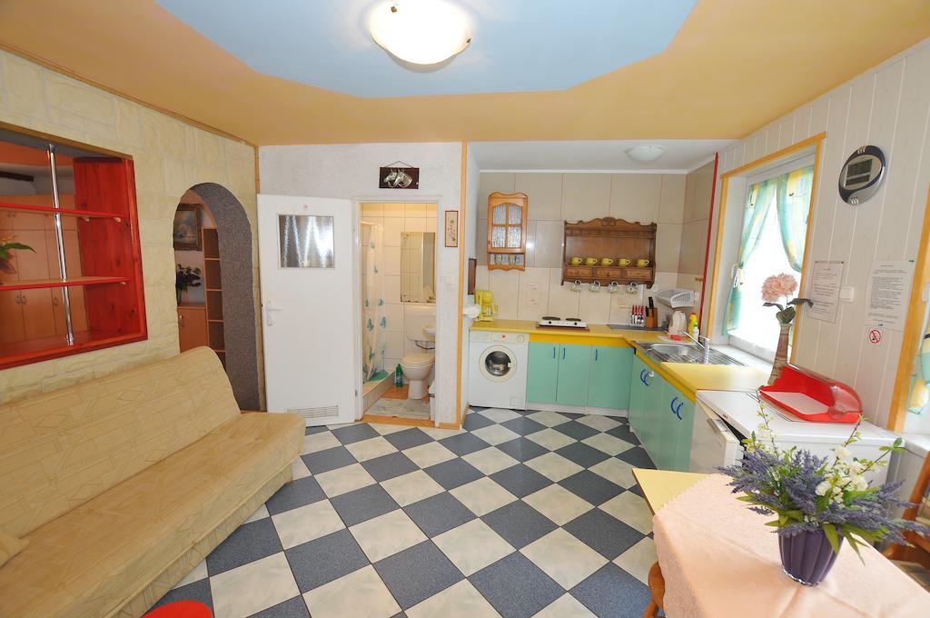 Osrodek Wczasowy Domino Bis Apartment Dzwirzyno Phòng bức ảnh