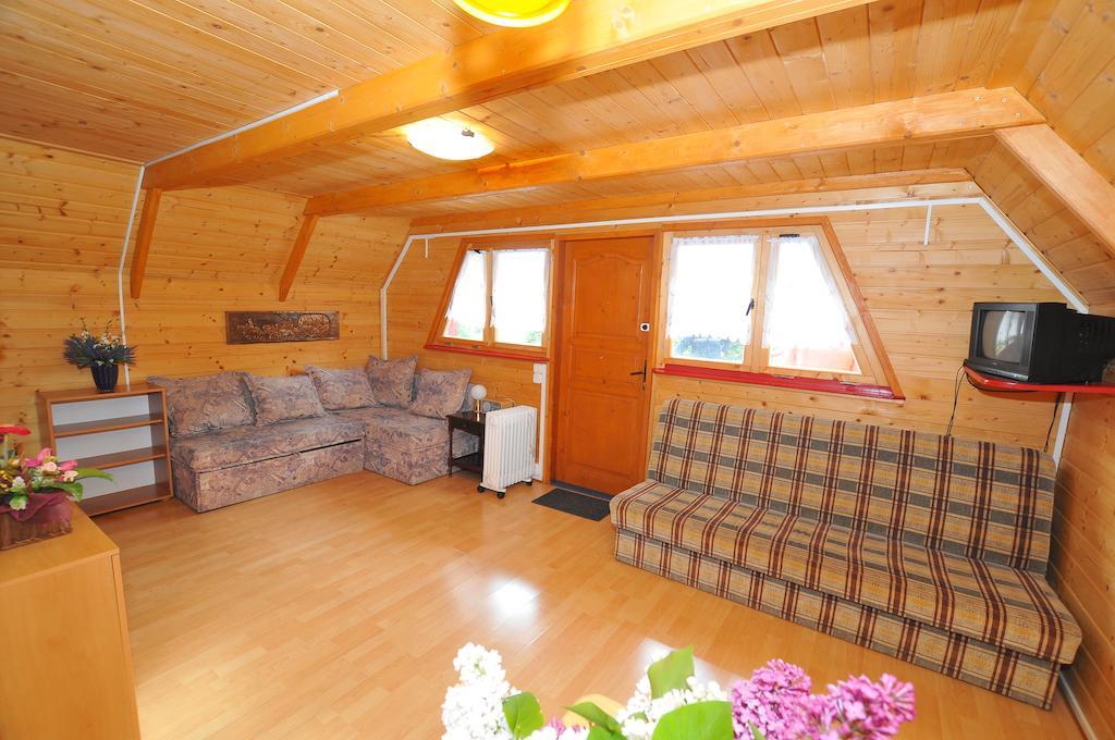 Osrodek Wczasowy Domino Bis Apartment Dzwirzyno Phòng bức ảnh